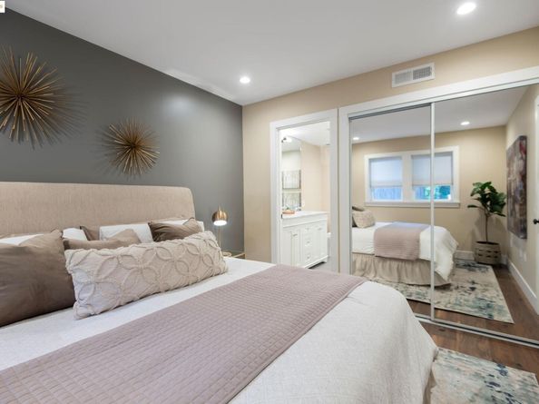 6528 Dover St, Oakland CA 94609