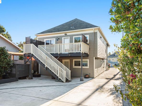 6528 Dover St, Oakland CA 94609