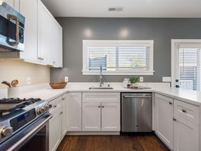 6528 Dover St, Oakland CA 94609