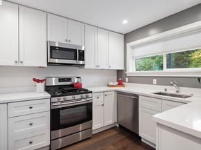 6528 Dover St, Oakland CA 94609