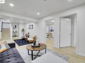 1018 Pine St, Oakland CA 94607