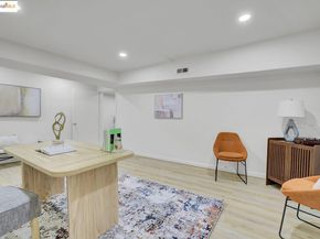 1018 Pine St, Oakland CA 94607