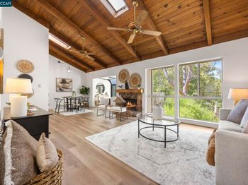 505 Ridgeview Ct