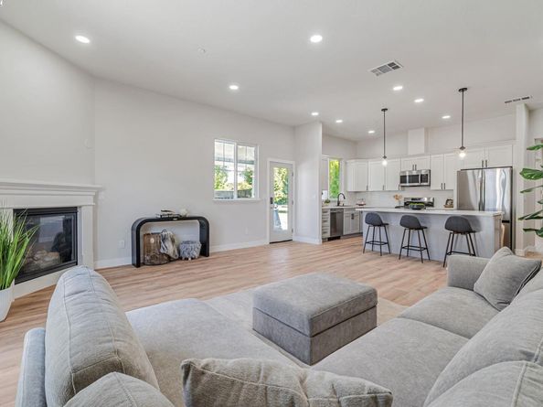 202 Sonia Way, Livermore CA 94550