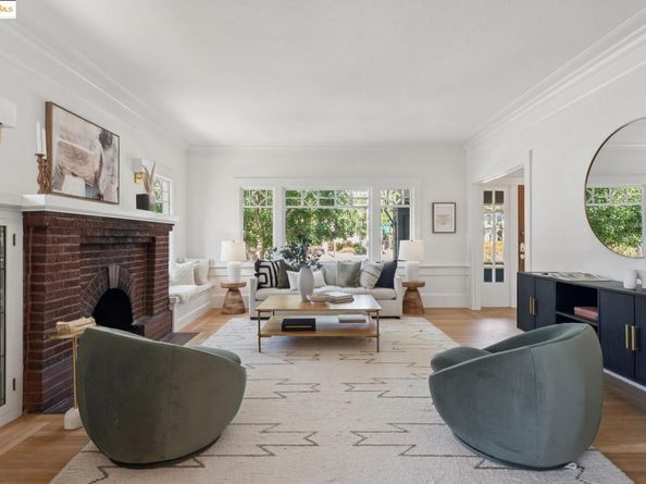 5808 Chabot Rd, Oakland CA 94618