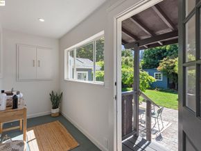 5808 Chabot Rd, Oakland CA 94618