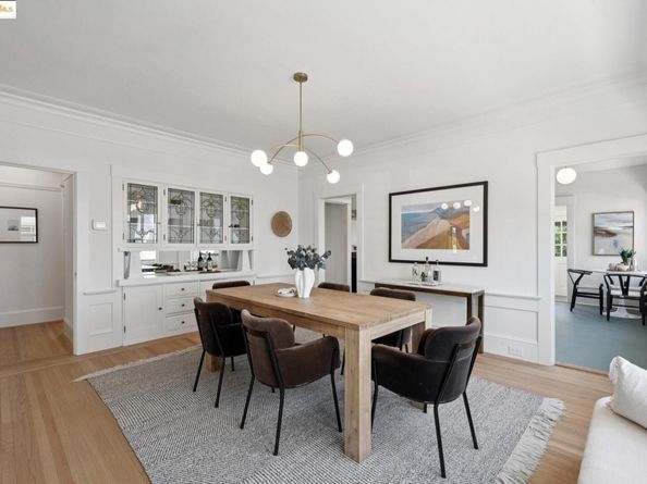 5808 Chabot Rd, Oakland CA 94618