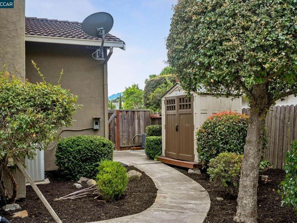 11478 Rolling Hills Dr, Dublin CA 94568