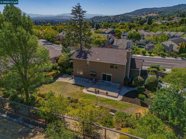 11478 Rolling Hills Dr, Dublin CA 94568
