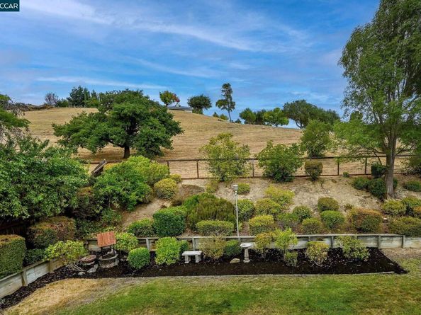 11478 Rolling Hills Dr, Dublin CA 94568