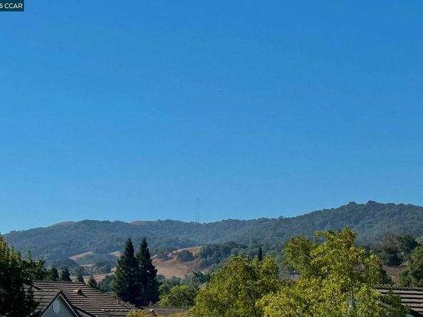 11478 Rolling Hills Dr, Dublin CA 94568