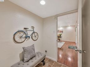 32072 Chicoine Ave, Hayward CA 94544