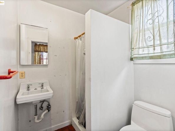 746 E 19Th St, Oakland CA 94606