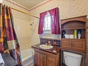 746 E 19Th St, Oakland CA 94606