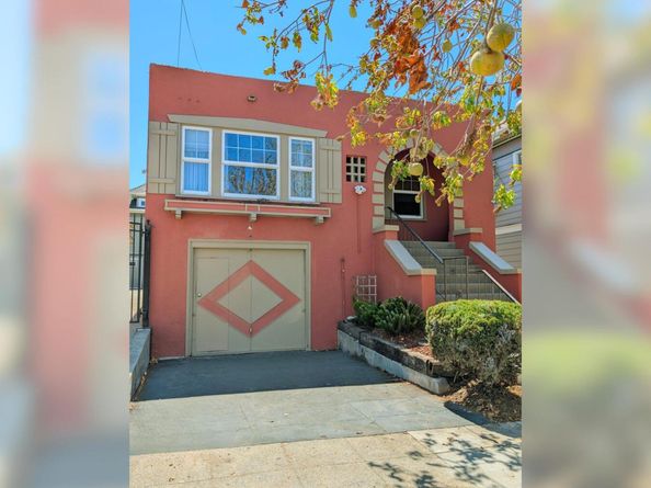 1128 Delaware St, Berkeley CA 94702