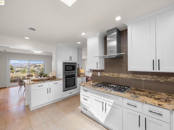 1834 Skyview Dr, San Leandro CA 94577