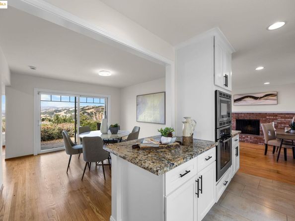 1834 Skyview Dr, San Leandro CA 94577
