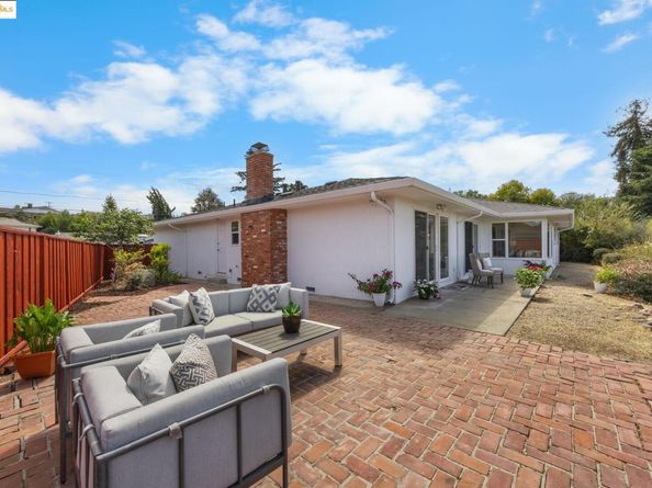 1834 Skyview Dr, San Leandro CA 94577