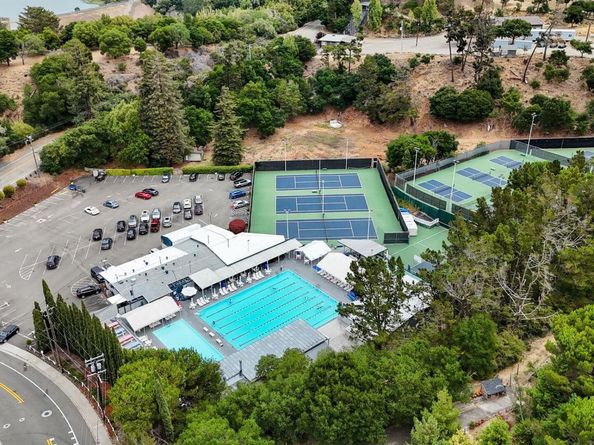1834 Skyview Dr, San Leandro CA 94577