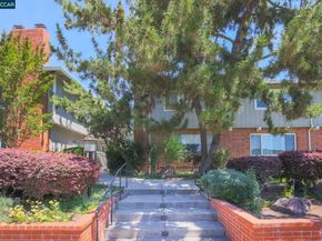 2135 Ascot Dr 13, Moraga CA 94556