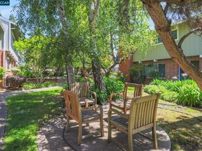 2135 Ascot Dr 13, Moraga CA 94556