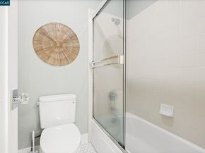 1047 Rolling Woods Way, Concord CA 94521