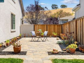 1047 Rolling Woods Way, Concord CA 94521