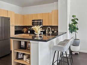 1 Lakeside Dr 411, Oakland CA 94612