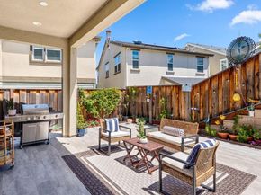4022 Chalk Hill Way, Dublin CA 94568