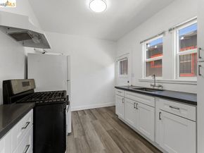 646 42nd St, Oakland CA 94609