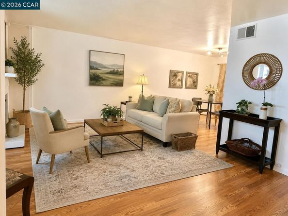 111 Ascot Ct C, Moraga CA 94556