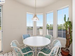 720 Promontory Point Ln 2205, Foster City CA 94404