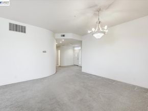 720 Promontory Point Ln 2205, Foster City CA 94404