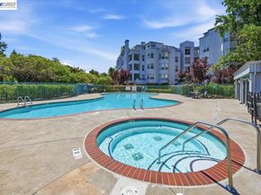 720 Promontory Point Ln 2205, Foster City CA 94404