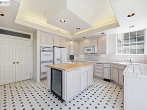 720 Promontory Point Ln 2205, Foster City CA 94404