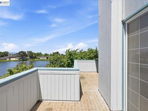 720 Promontory Point Ln 2205, Foster City CA 94404