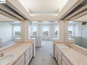 720 Promontory Point Ln 2205, Foster City CA 94404