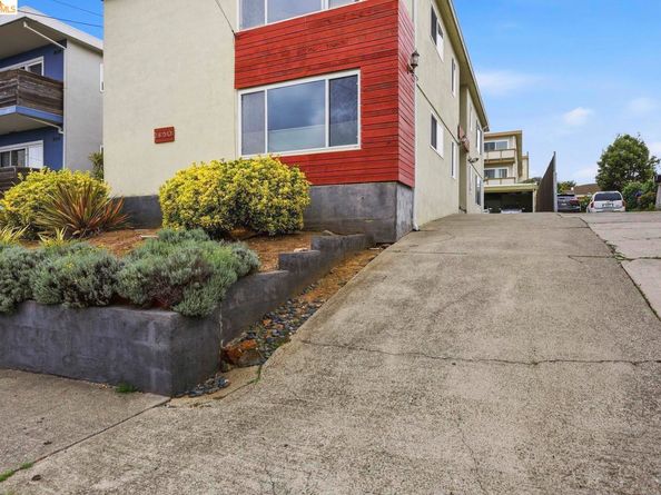 2450 Palmetto ST 4, Oakland CA 94602