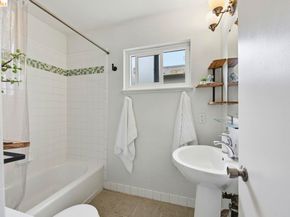 2450 Palmetto ST 4, Oakland CA 94602