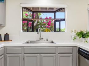 1578 Pyrenees Pl, Walnut Creek CA 94598