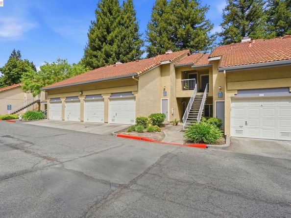 1405 Forest Run, Hercules CA 94547
