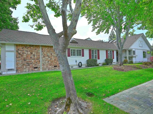 521 Silver Lake Dr, Danville CA 94526