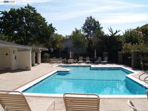 521 Silver Lake Dr, Danville CA 94526