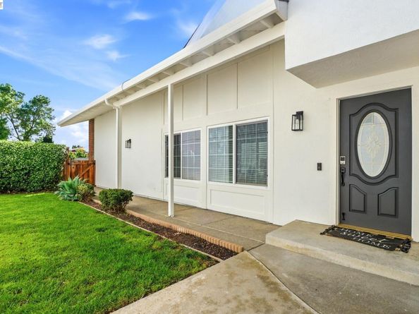 36274 Salisbury Dr, Newark CA 94560