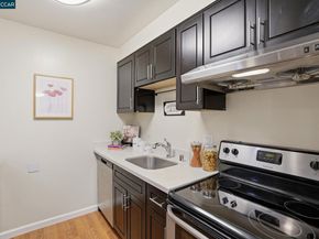 551 Jean St 104, Oakland CA 94610