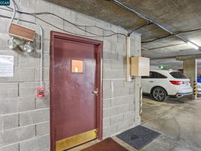 551 Jean St 104, Oakland CA 94610