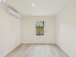 718 26th, Oakland CA 94612