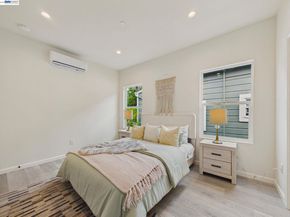 718 26th, Oakland CA 94612