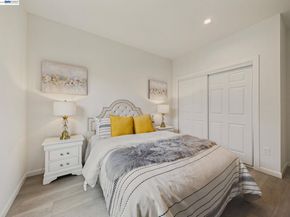 718 26th, Oakland CA 94612