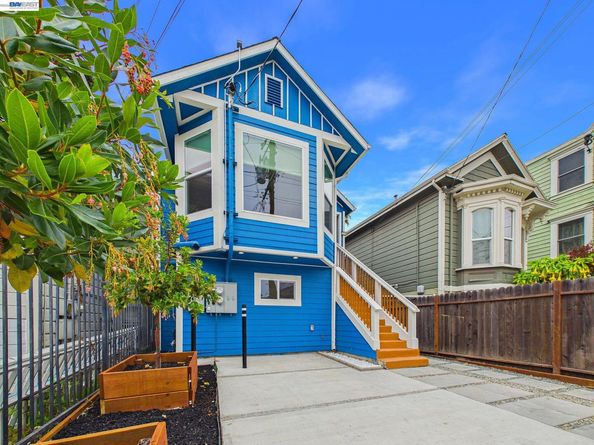 718 26th, Oakland CA 94612